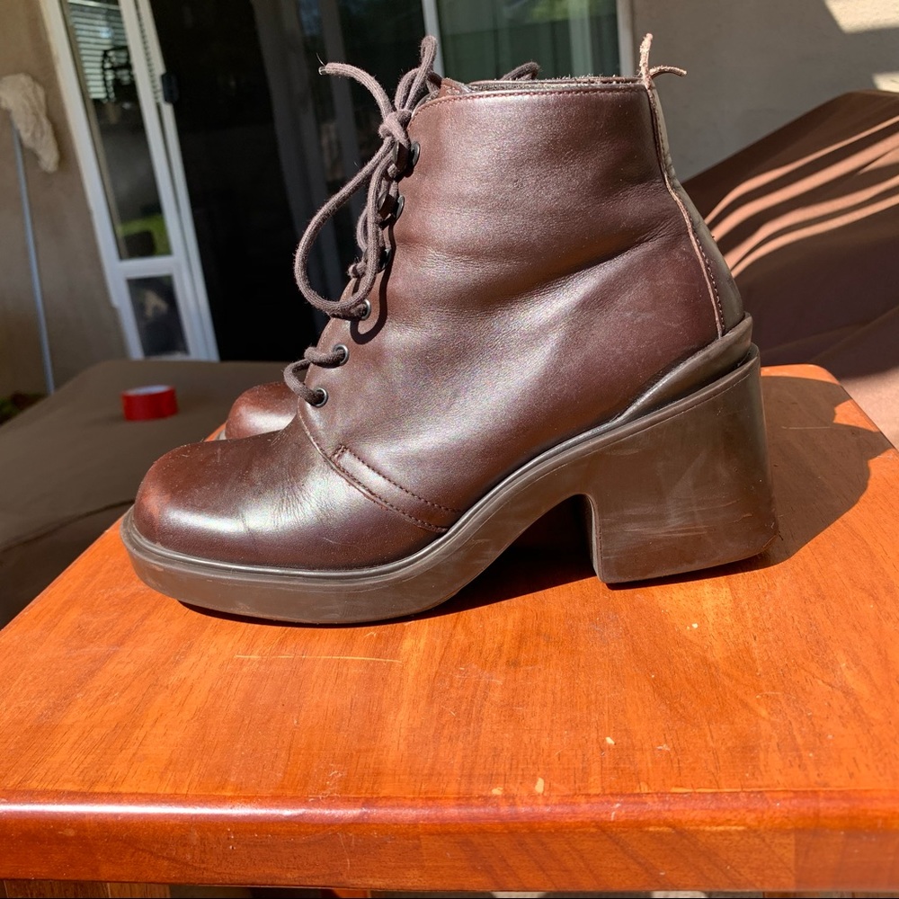 🐻VINTAGE Cloud 9 Nine West Lace Up Boots🐻